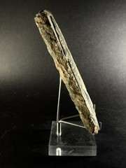 SCARCE, ANCIENT ASSYYRIAN STONE CARVED FRAGMENT DEPICTING RULER CA 1300-900 BCE