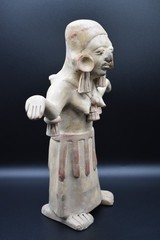 Large Pre-Columbian Mayan style figure