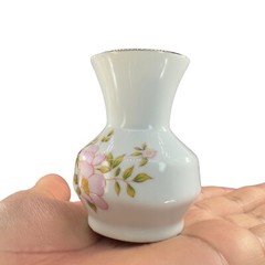 Leart Miniature Bud Vase Hand Crafted In Brazil Flowers Design Vase Porcelain