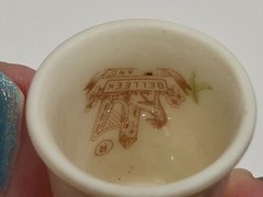 Belleek Ireland Shamrock Porcelain Thimble Vintage 7th Brown Mark Collectible