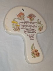 Mushroom Ceramic Wall Decor/Spoon rest Avon Hand-Painted 1980 Mushroom Shrooms