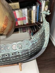 100% COPPER & WOOD NORWEGIAN VIKING SHIP W/WOODEN STAND APROX 16” L, 14” T, 4″ W