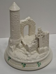 Belleek Devenish Round Tower Centrepiece ~ Millennium 2000 Collection Pristine