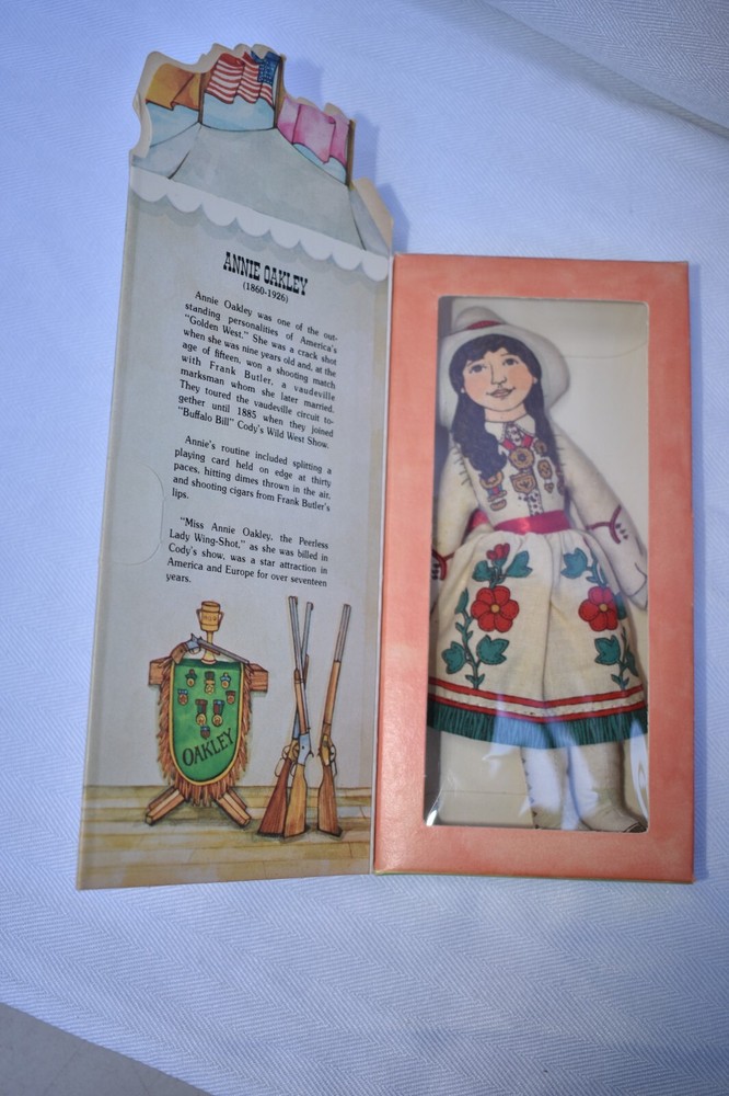 Vintage 1979 Hallmark Historical Famous Americans 7″ Cloth Doll -ANNIE OAKLEY