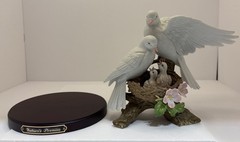 Homco Classic Porcelain Nature’s Promise 1993 Bird Figurine Home Interiors 9192