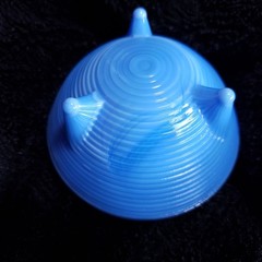 Vintage AKRO Agate Slag Footed Blue Trinket Dish Bowl with Lid 3.5″ x 3″