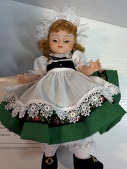Madame Alexander Ireland 551 Doll 8” Vintage International Series w/ Box 13
