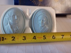 AVON United States of America 1776 – 1976 Bicentennial Plate Soap Washington’s