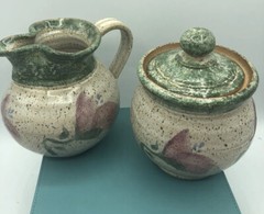 Original ❤️ Parsley Artisan Pottery Magnolia￼Creamer & Sugar