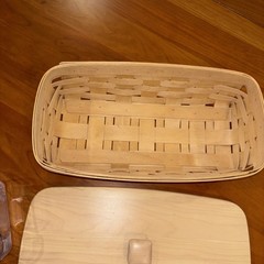 Longaberger RARE Natural Light Stain Bread Basket W/Hard Protector And Lid -MINT