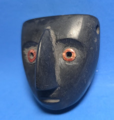 PRE-COLUMBIAN MIXTEC PYRITE STONE BIRD-FORM PENDANT 1200 AD-1500 AD