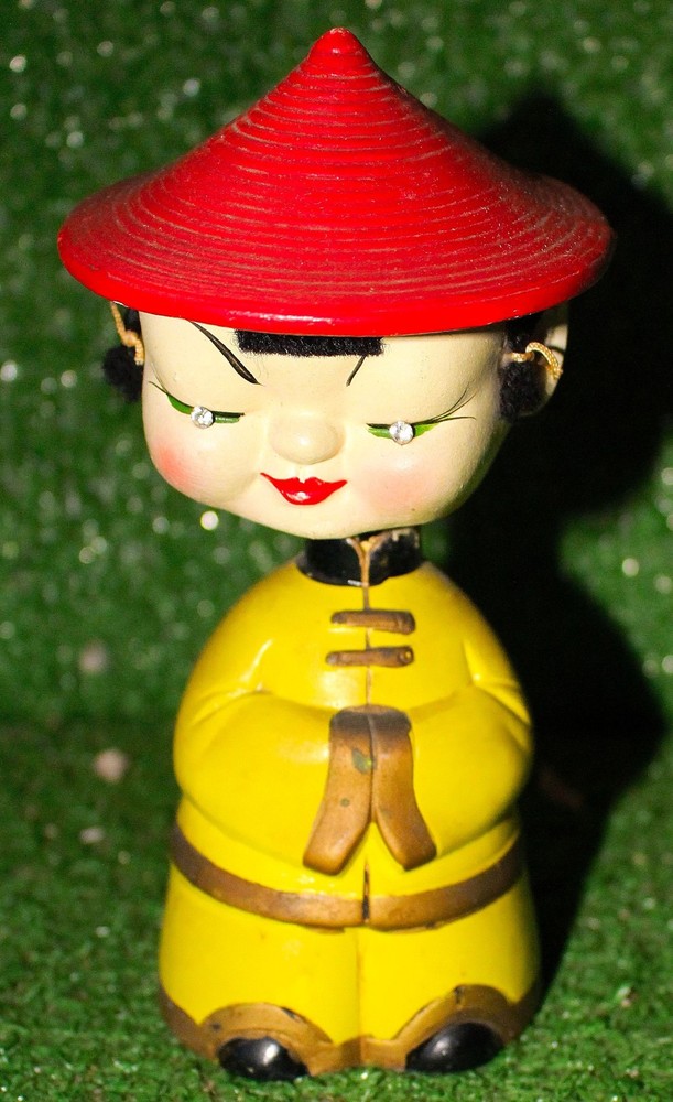 Vintage 1950’s CDGC Asian Female Bobblehead Red Hat Yellow Cloting Japan