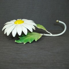 Vintage MCM Tole Painted Metal DAISY Floral Wall Hook Italy BOHO Flower Toleware