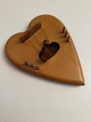 Vintage 1998 Artisan Signed Heart Shaped Wooden Door Harp L@@k!