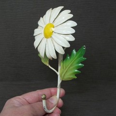 Vintage MCM Tole Painted Metal DAISY Floral Wall Hook Italy BOHO Flower Toleware