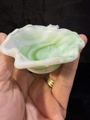2-AKRO AGATE SLAG GLASS LEAF-SHAPED TRINKET DISHES IN TWO DIFFERENT COLORS