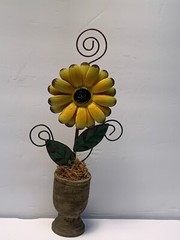 Sunflower Note/Photo Holder approx 9″ tall