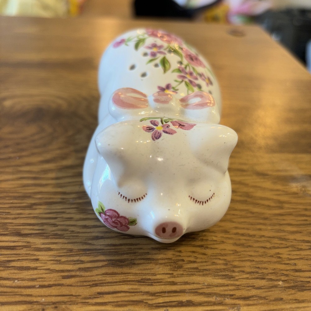 1978 Avon Porcelain Potpourri Floral Pig by Ceramarte Brazil 5″x2-1/2″