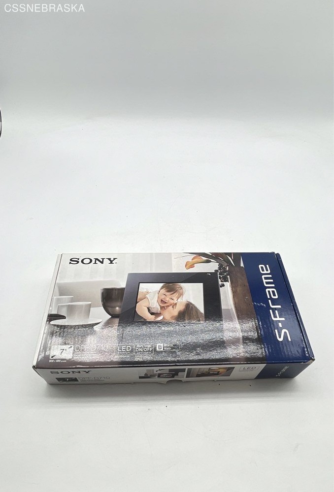 Black Sony DPF-A710 7″ Digital Picture Frame