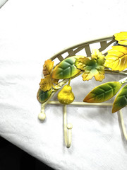 Vtg Decoline Tole Metal Fruit Leaves Shelf Hooks Rack Wall Shabby Cottage Tag FS