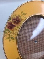 Vintage Bucklers Fifth Ave NY Oval Enamel Floral Frame Gold Tone