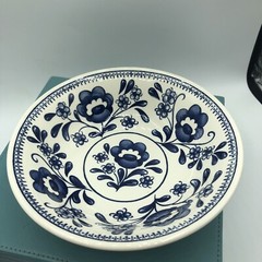 VINTAGE Unmarked Blue And White Floral Bowl 6 “