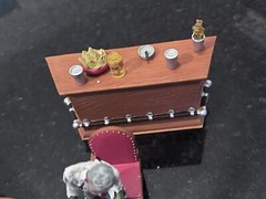 HAMILTON DEAD MANS HAND CRYPT POKER COLLECTION SKELETONS BAR/TABLE