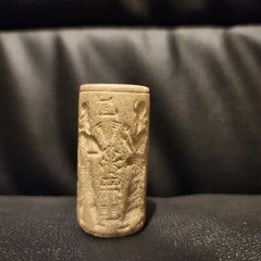 FANTASTIC A BEAUTIFUL NEAR EASTERN CUNEIFORM SUMERIAN STONE CYLINDER SEAL