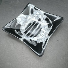 Fused Glass Black White & Gray Pebble Pebble Studio Art Glass Dish 12″