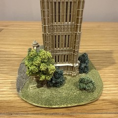 Lilliput Lane – Big Ben – L2211 – Britain’s Heritage Range – Boxed & Deeds