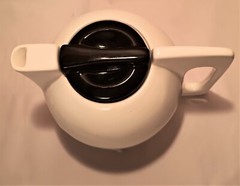 BAUHAUS MOVEMENT vtg modernist design table art sculpture teapot pop black white