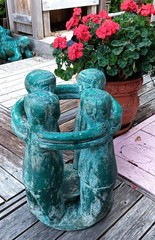 TABLE vtg circle of friends mayan aztec mexican candle garden sculpture western