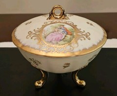 Vintage Lefton China Gold Green Victorian Couple Lidded Dish Footed 1616