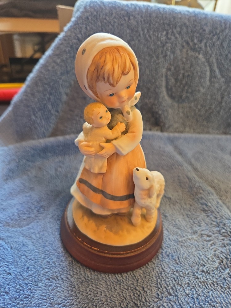 1980 Enesco All The Lord’s Children E-4858 Girl Baby Lamb Figure