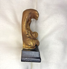 Vintage Neoclassical Italian Gold Gilt Acanthus Leaf Single Bookend 7″ x 5.5″