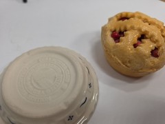 Longaberger Collector Club Miniature Pie Stand Pottery Pie Plates Faux Pies