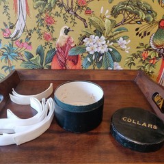Antique early 20th century Edwardian leather bound round gentleman’s collar box