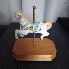 Vintage Unbranded CAROUSEL HORSE Porcelain Figurine Wooden Stand 6″x 6″
