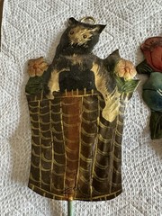 3 Vtg Hand Painted Tin Wall Hangings Hooks Sunflowers Cat in Basket Flower Pot