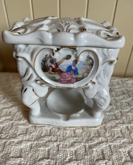 Vintage White Footed Victorian Style Footed Cigarette Holder Trinket Box Japan