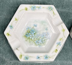 Vintage Porcelain Trinket Box Heart Set Miniatures Ashtrays Hand Painted Signed