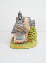 Lilliput Lane School Friends L2838. Mint in its original box with a deed.