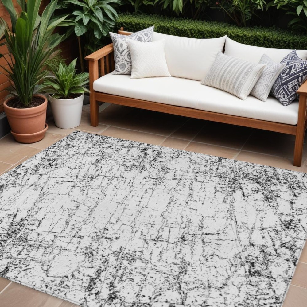 9′ X 12′ Black White And Gray Abstract Washable Rug