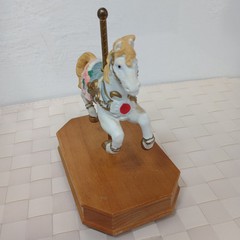 Vintage Unbranded CAROUSEL HORSE Porcelain Figurine Wooden Stand 6″x 6″