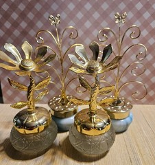 Avon Lot Of 4 Cream Satchets (2 With Jewelry Tree Tops And 2 With Floral Tops)