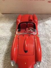 Danbury Mint 1958 FERRARI 250 TESTA ROSSA 1:24 Precision Metal Diecast