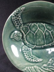 Bob Hoenig Maui 4.25” Sea Turtle Footed Trinket Dish Signed & Stingray Magnet