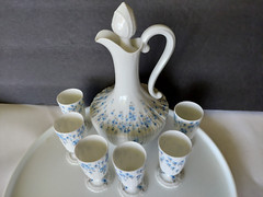 ANTIQUE LIMOGES GERAUD BROUSSEAU RELIEF BONE CHINA COGNAC DECANTER 6 CUPS FRANCE