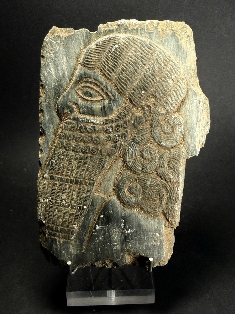 SCARCE, ANCIENT ASSYYRIAN STONE CARVED FRAGMENT DEPICTING RULER CA 1300-900 BCE