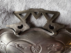 Antique Art Nouveau Brass Crumb Dustpan & Brush Set “Silent Butler” c.1900–1940